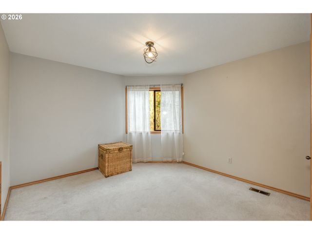 12913 Se 129TH Ct, Happy Valley, OR 97086