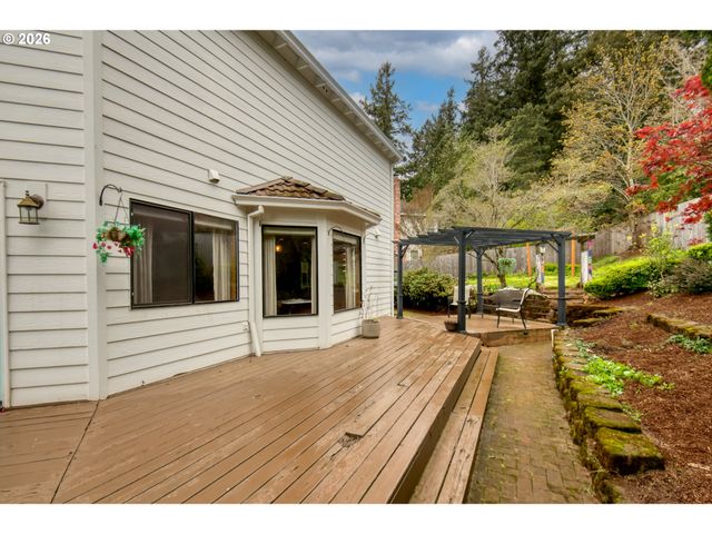 12913 Se 129TH Ct, Happy Valley, OR 97086