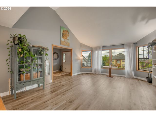 12913 Se 129TH Ct, Happy Valley, OR 97086