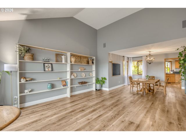 12913 Se 129TH Ct, Happy Valley, OR 97086