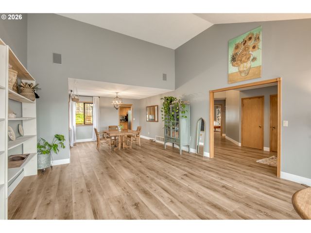 12913 Se 129TH Ct, Happy Valley, OR 97086