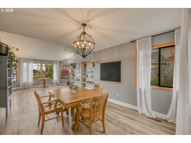 12913 Se 129TH Ct, Happy Valley, OR 97086