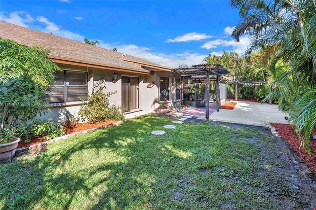 9300 NW 32nd Mnr, Sunrise, FL 33351