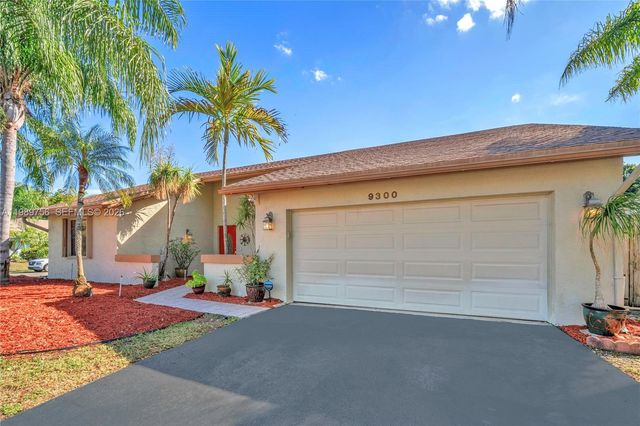 9300 NW 32nd Mnr, Sunrise, FL 33351