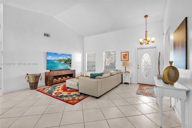 9300 NW 32nd Mnr, Sunrise, FL 33351