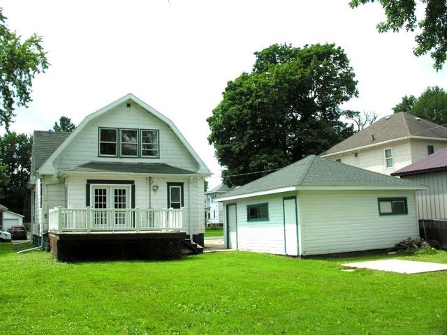 214 E Walnut Street, Manly, IA 50456