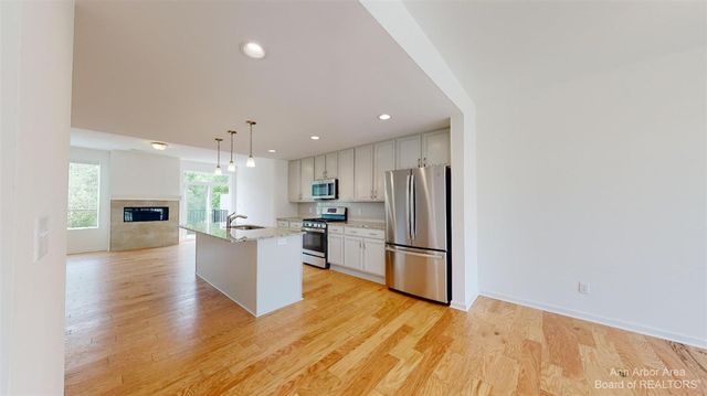 2741 Bristol Ridge Drive, Ann Arbor, MI 48105