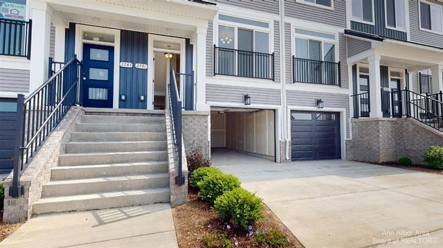 2741 Bristol Ridge Drive, Ann Arbor, MI 48105