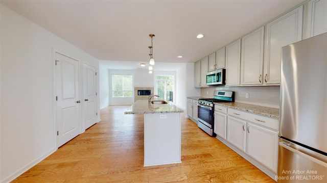 2741 Bristol Ridge Drive, Ann Arbor, MI 48105