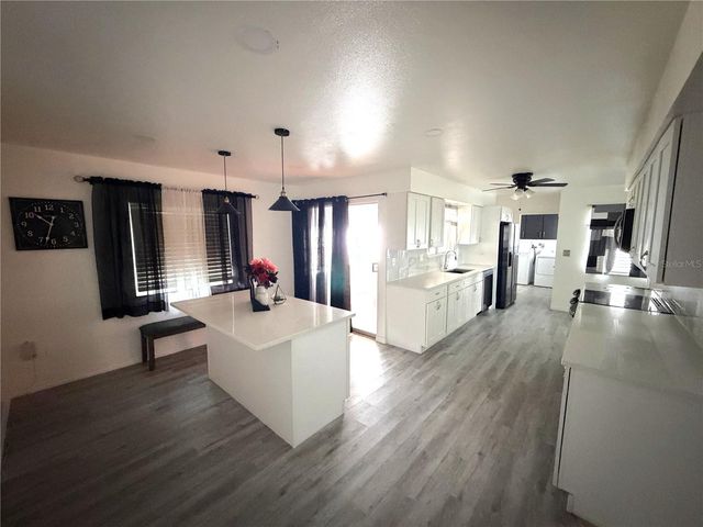 1205 HACIENDA DRIVE, Sun City Center, FL 33573