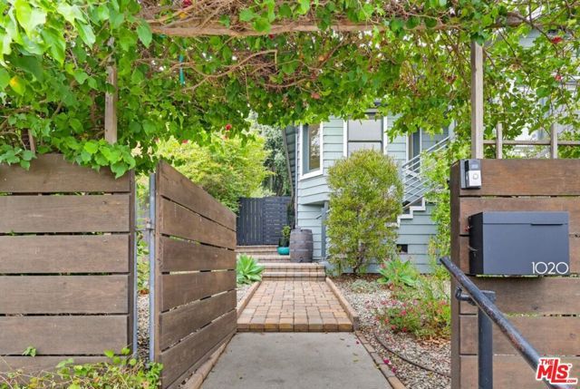 1020 N Avenue 51, Los Angeles, CA 90042