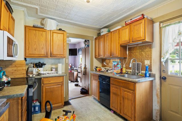 80 Chestnut Hill Road, Rochester, NH 03867