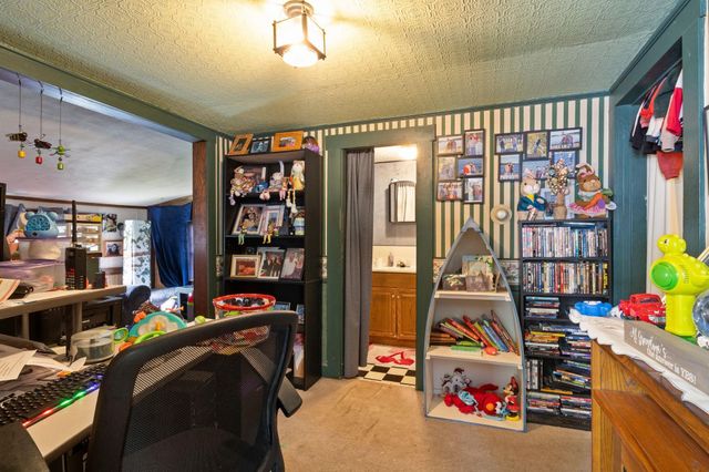 80 Chestnut Hill Road, Rochester, NH 03867