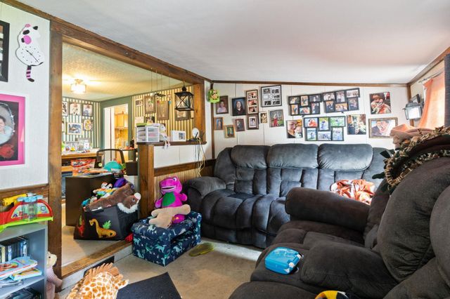 80 Chestnut Hill Road, Rochester, NH 03867