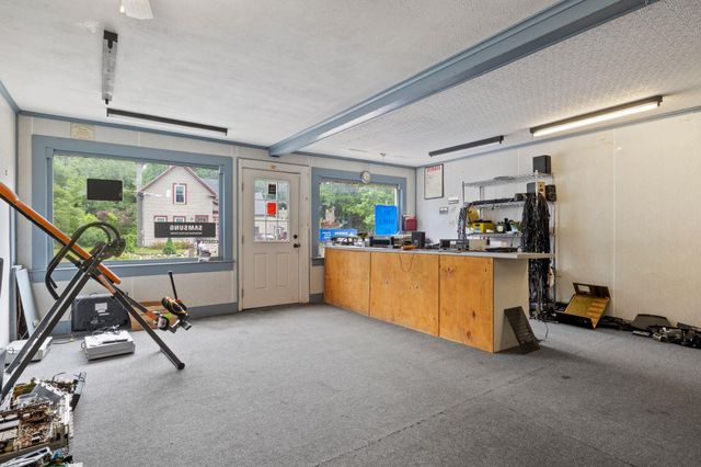 80 Chestnut Hill Road, Rochester, NH 03867