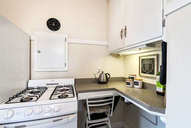 3218 Wright Street, Des Moines, IA 50316