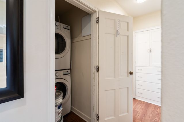 3218 Wright Street, Des Moines, IA 50316