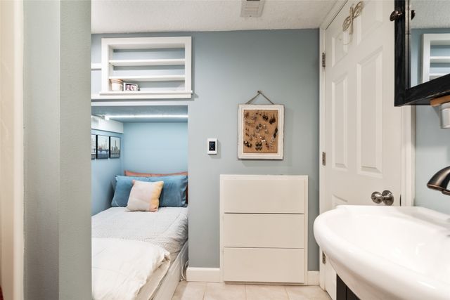 3218 Wright Street, Des Moines, IA 50316