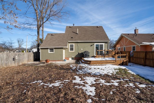 3218 Wright Street, Des Moines, IA 50316