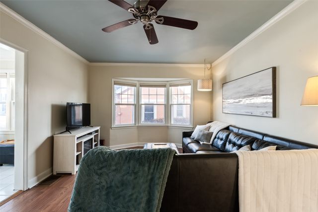 3218 Wright Street, Des Moines, IA 50316