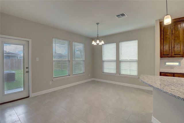 2202 Crystal Bay Dr, Corpus Christi, TX 78414