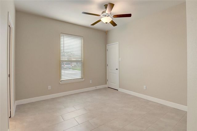 2202 Crystal Bay Dr, Corpus Christi, TX 78414