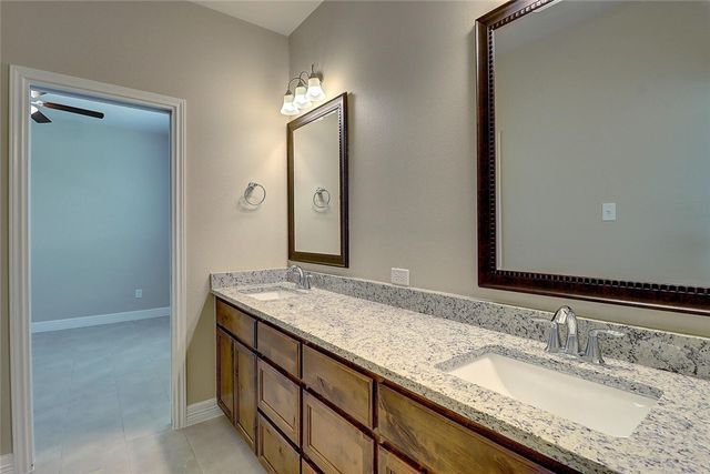 2202 Crystal Bay Dr, Corpus Christi, TX 78414