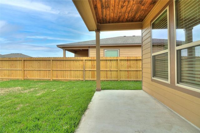 2202 Crystal Bay Dr, Corpus Christi, TX 78414