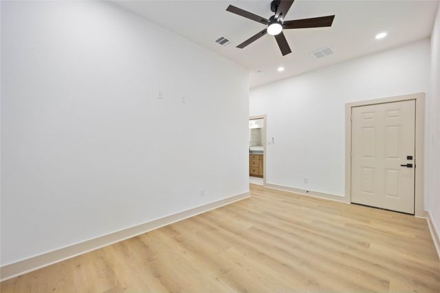 4214 Clover Street, Houston, TX 77051