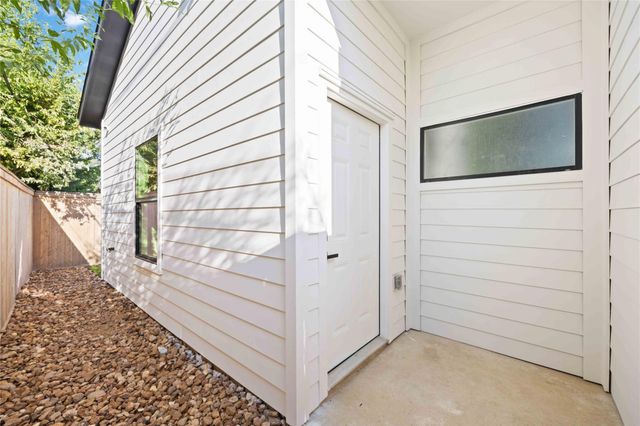 4214 Clover Street, Houston, TX 77051