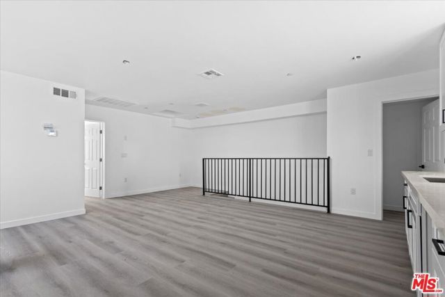 850 W Gage Avenue, Los Angeles, CA 90044