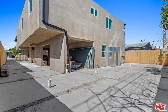 850 W Gage Avenue, Los Angeles, CA 90044