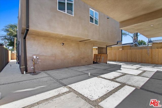 850 W Gage Avenue, Los Angeles, CA 90044
