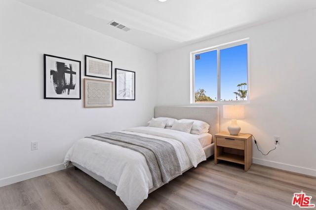 850 W Gage Avenue, Los Angeles, CA 90044