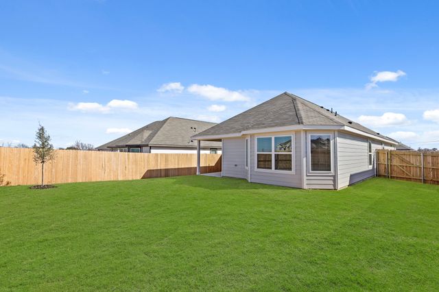 836 Jetliner Avenue, Fort Worth, TX 76131