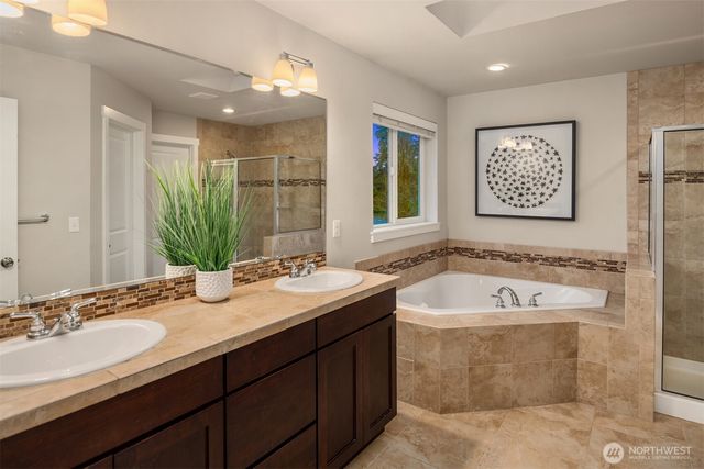 17910 8th Place W, Lynnwood, WA 98037