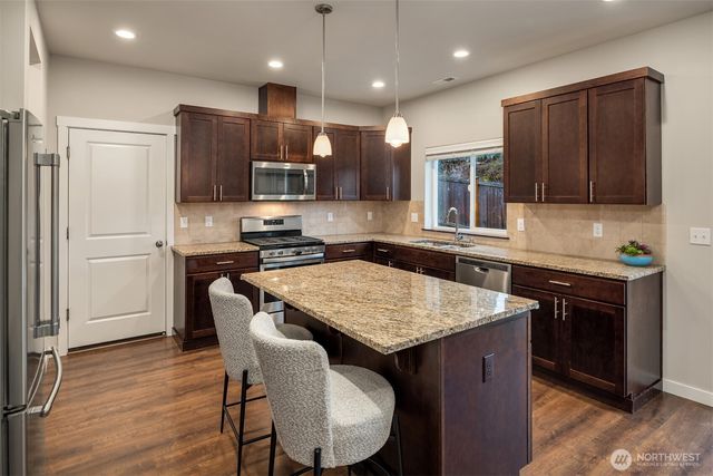 17910 8th Place W, Lynnwood, WA 98037