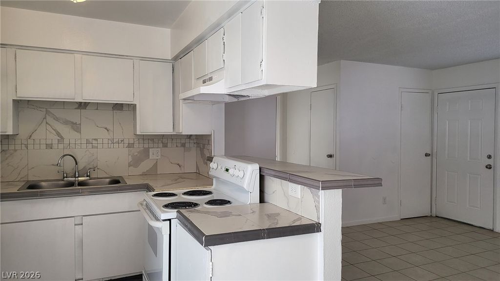 3117 East Carey Avenue, North Las Vegas, NV 89030 — exterior
