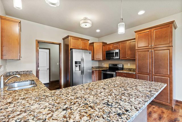 4659 Cambria Cir, Rapid City, SD 57701