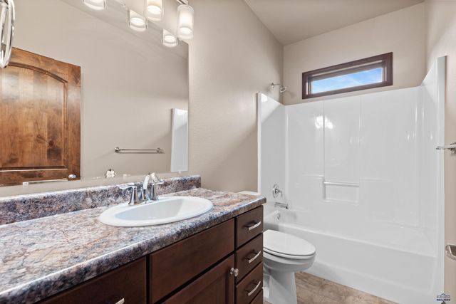 4659 Cambria Cir, Rapid City, SD 57701