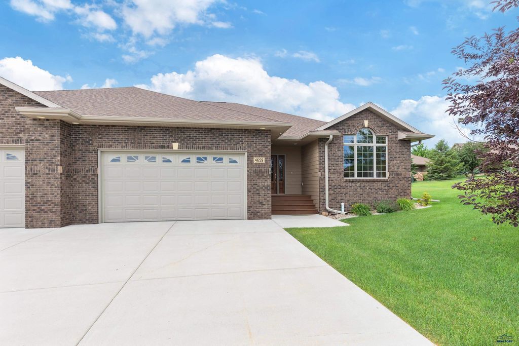 4659 Cambria Cir, Rapid City, SD 57701