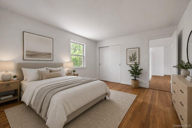 45 Robins Crescent 45, New Rochelle, NY 10801