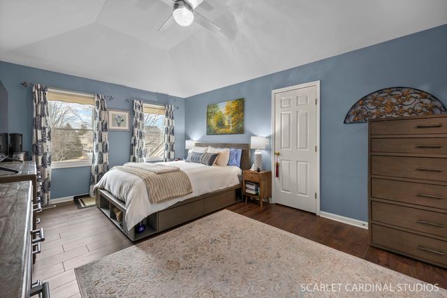 2836 Fairhauser Court, Naperville, IL 60564