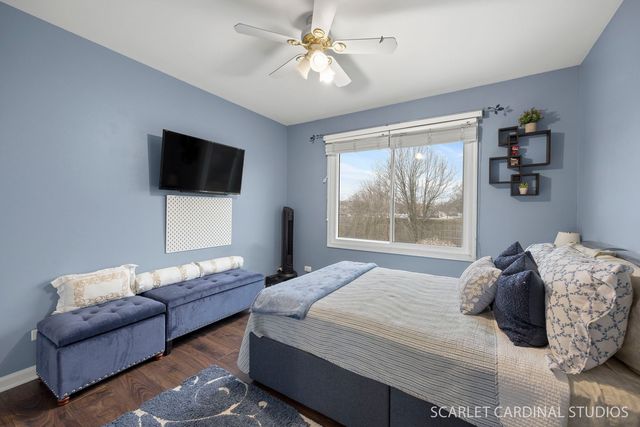 2836 Fairhauser Court, Naperville, IL 60564