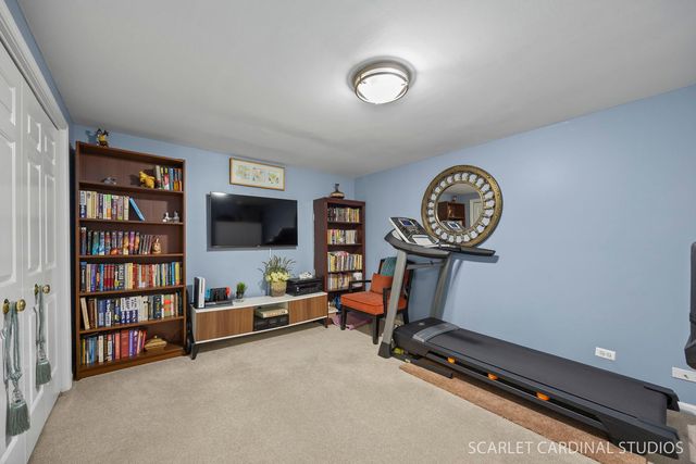 2836 Fairhauser Court, Naperville, IL 60564