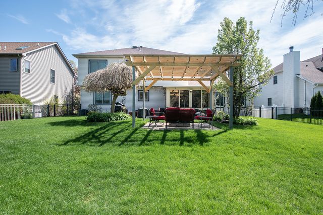 2836 Fairhauser Court, Naperville, IL 60564