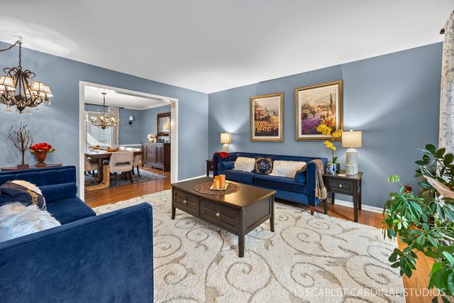 2836 Fairhauser Court, Naperville, IL 60564