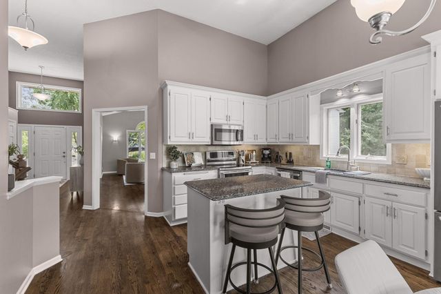9451 White Oaks Trail N, Champlin, MN 55316