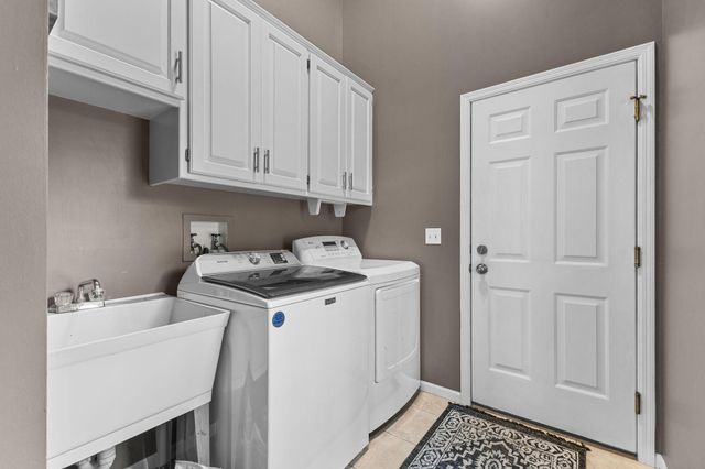 9451 White Oaks Trail N, Champlin, MN 55316