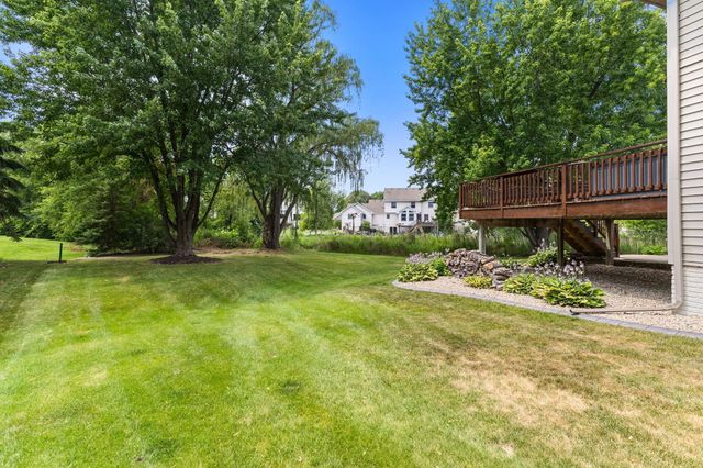 9451 White Oaks Trail N, Champlin, MN 55316